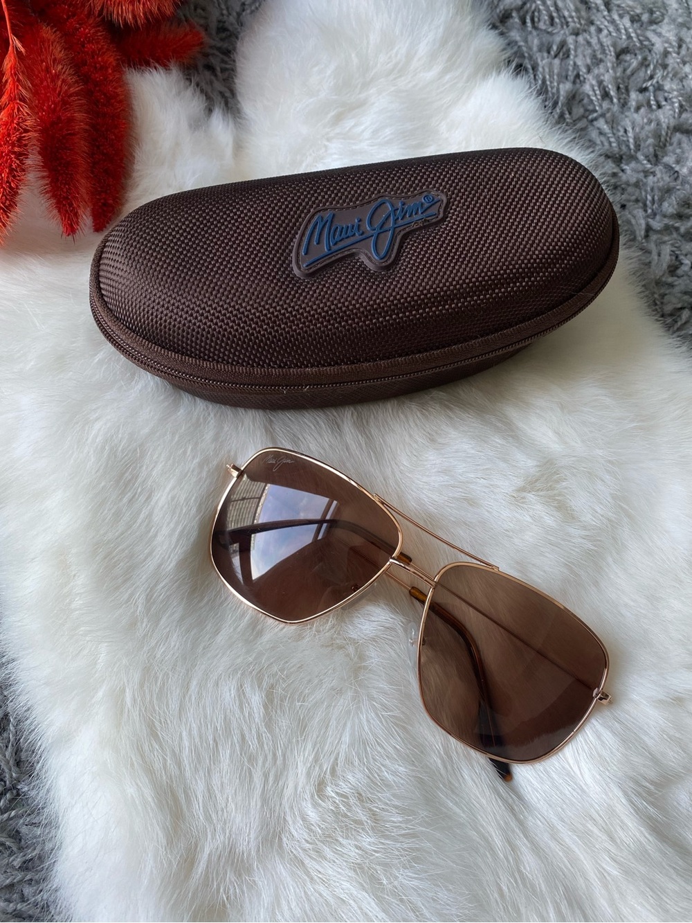 Maui Jim Classic Metal Frame Sunglasses with Hard Case